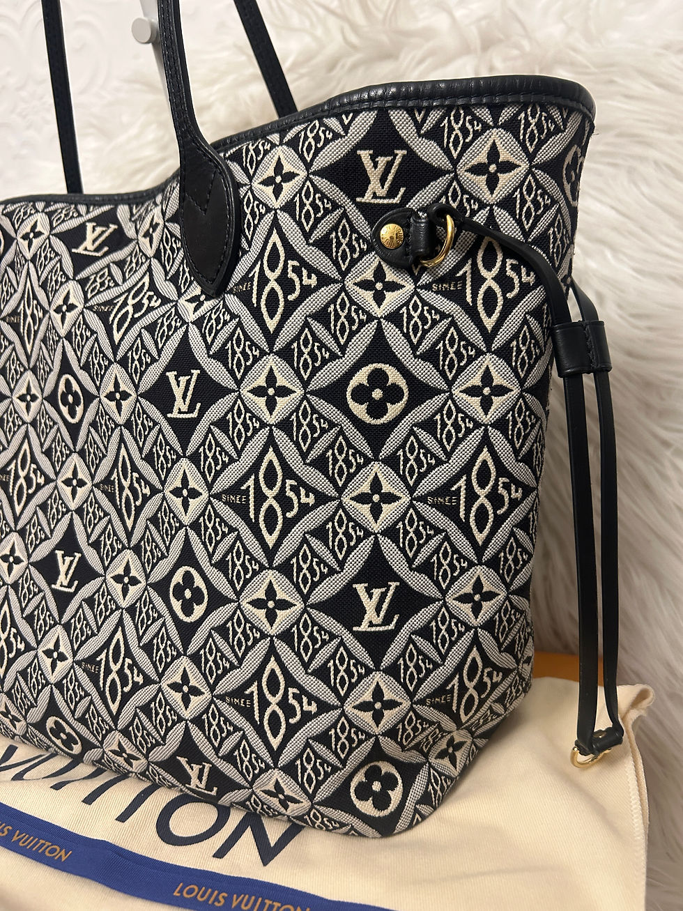 Thumbnail: Louis Vuitton Neverfull MM in Since 1854