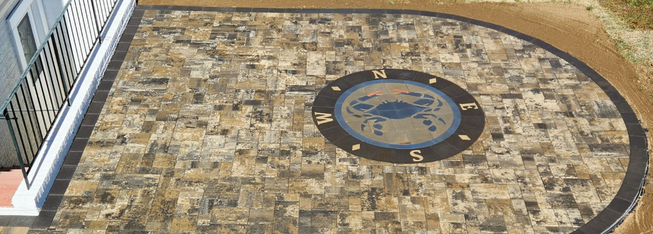 blue crab inlay
Compass
nautical decor