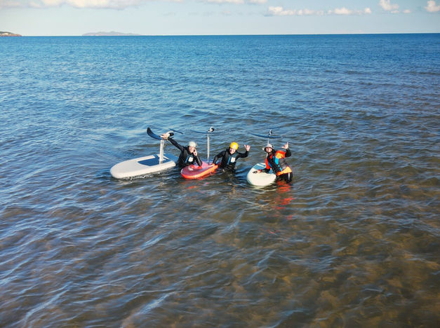 Session de E-foil dans la baie de la Martinique aux Îles-de-la-Madeleine