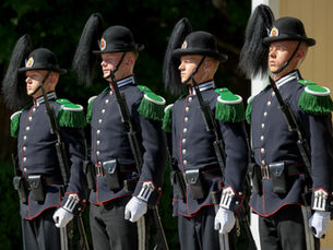 Kongens garde bistår politiet med vakthold i Oslo