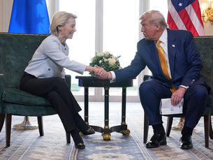 EU enige om tollavtale med USA – bøyer av for tolltrusler fra Trump