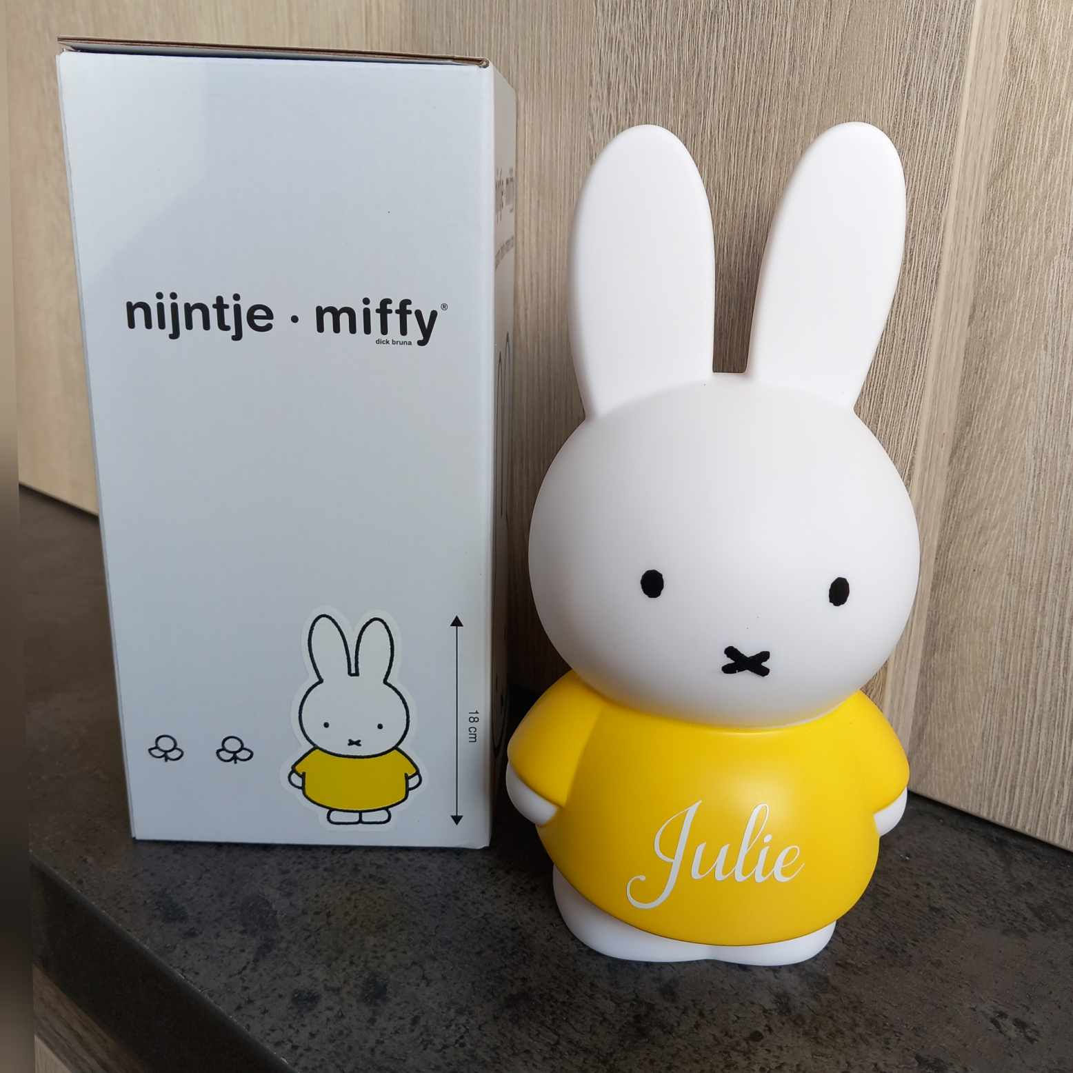 Nijntje Spaarpot 18 cm GEEL met naam