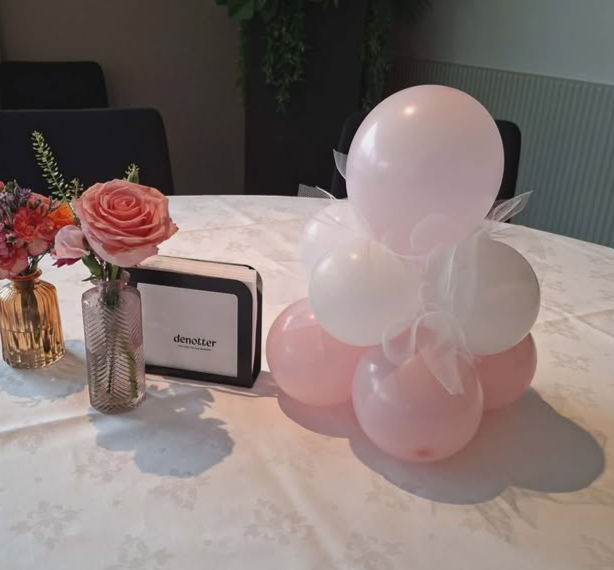 Thumbnail: MINI: tafelstukje in thema naar keuze.