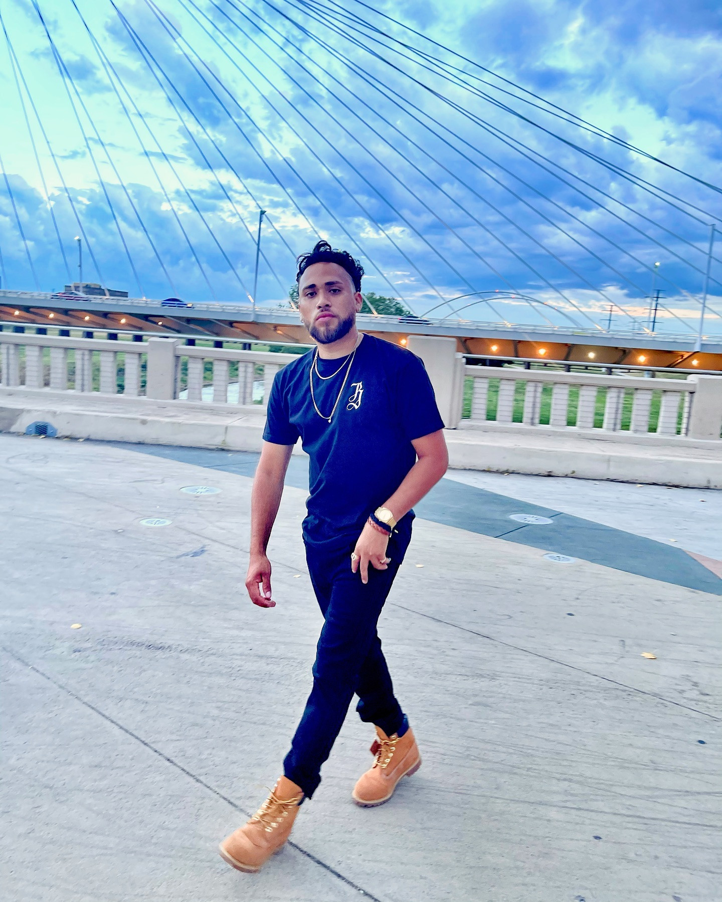 ROYAL LIFESTYLE | BLACK & WHITE T-SHIRT EDITION|.⚫️⚪️®️⚜️⚜️⚜️
