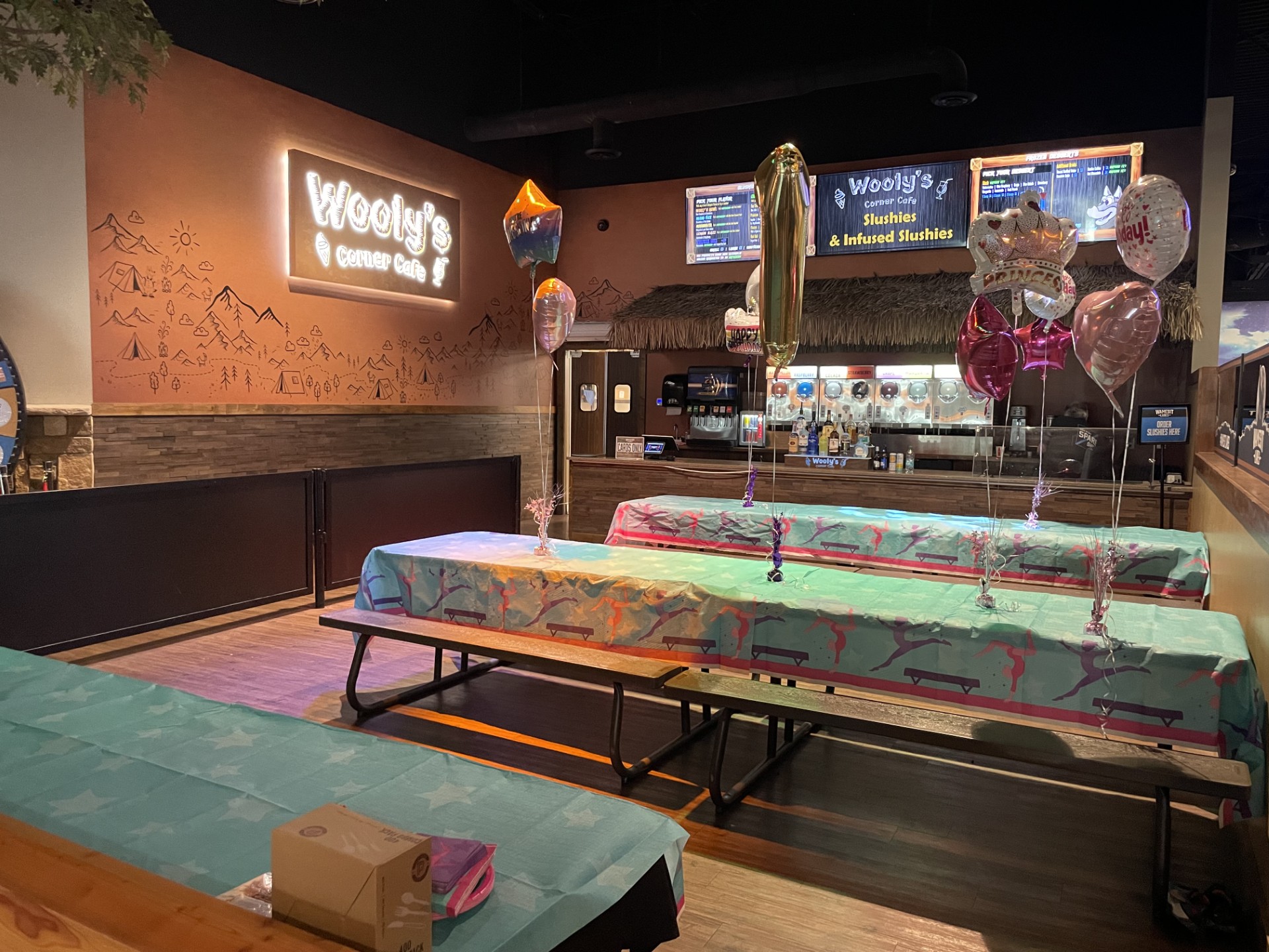 Cafe picnic tables 5.jpg