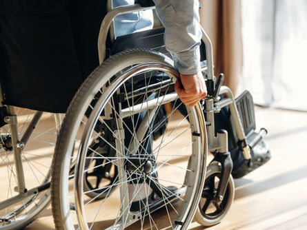 スーパーで突然足が止まるのはなぜ?脳卒中後の買い物で起きていること
