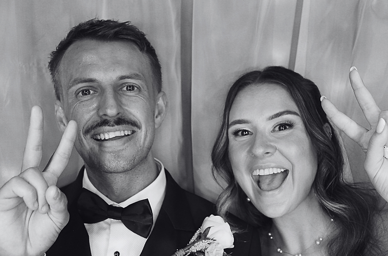 South-Wales-photo-booth.png