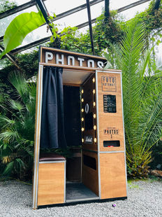 Introducing The Fotoautomat, A Retro Inspired Photo Booth