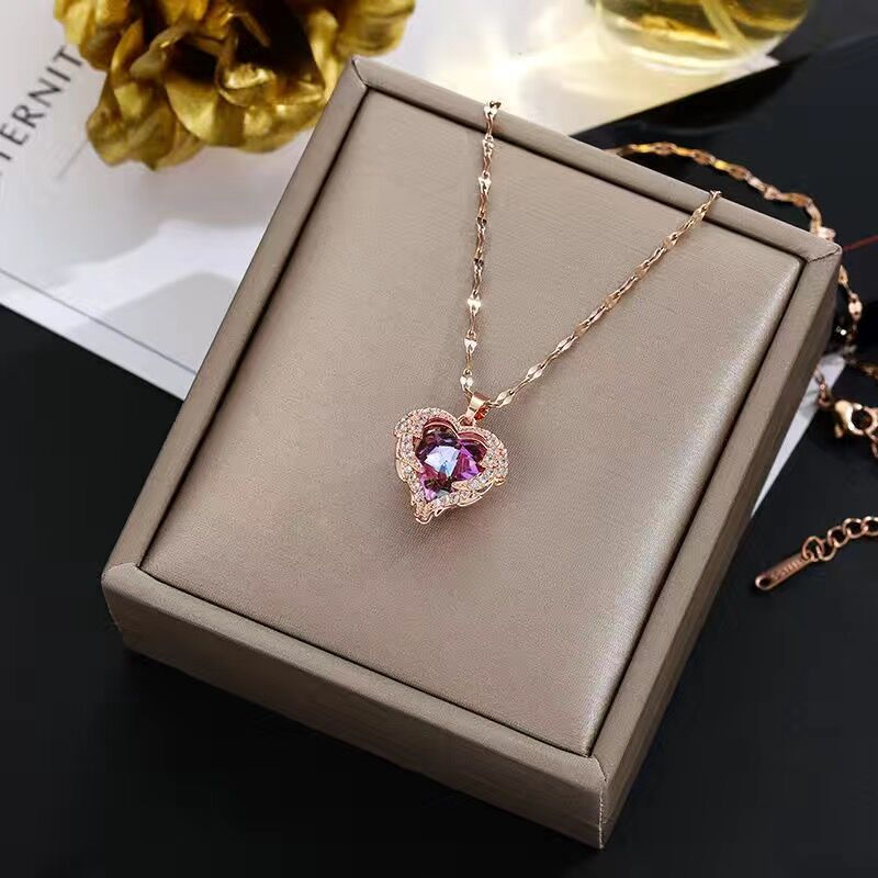 Thumbnail: Premium Crystal Heart Necklace