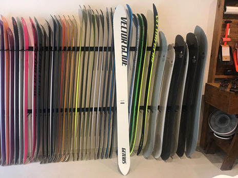 JUNRINAが愛用しているスキーのアレコレ/GENIUS standard