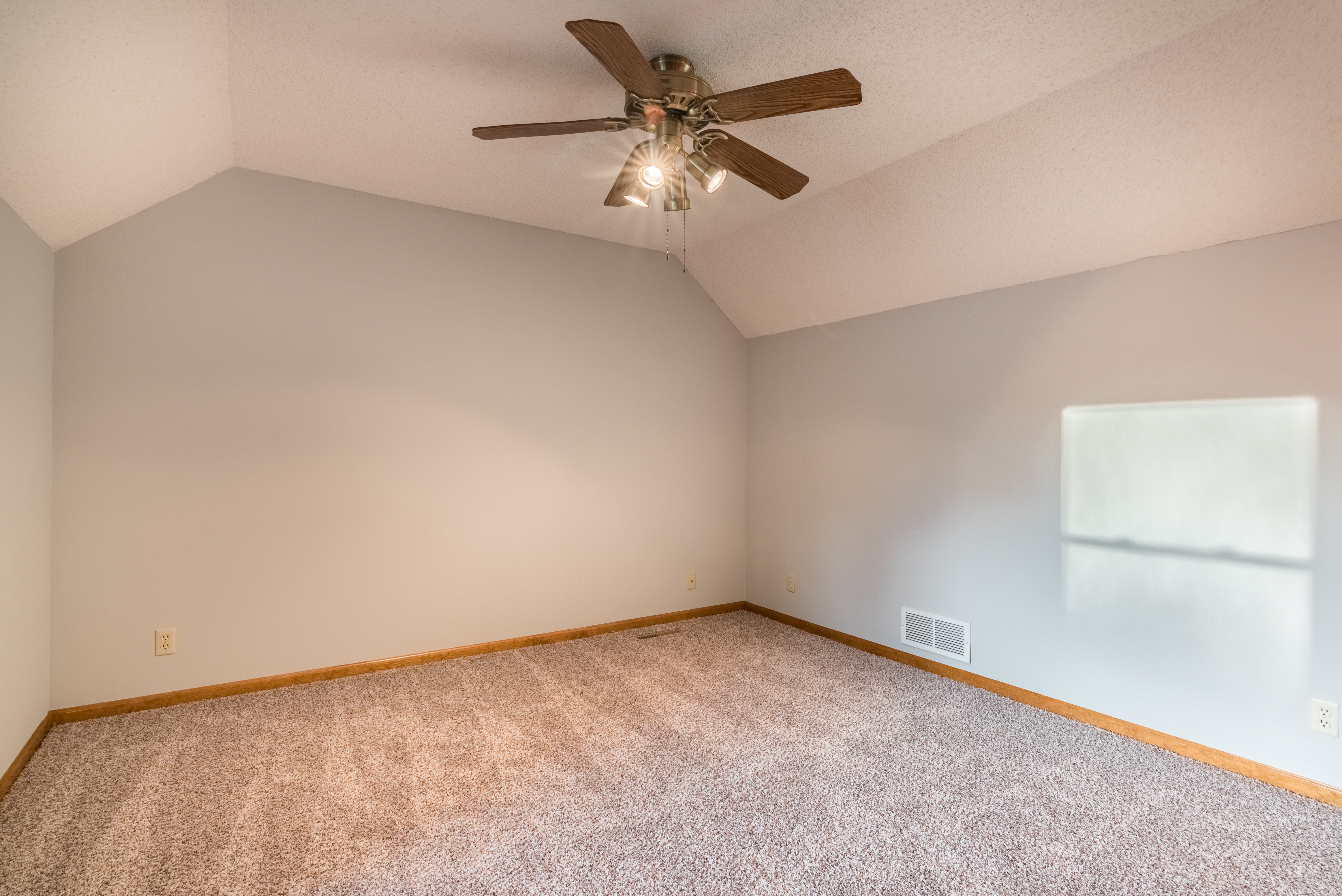 4831 Halsey St Shawnee Lmphotography