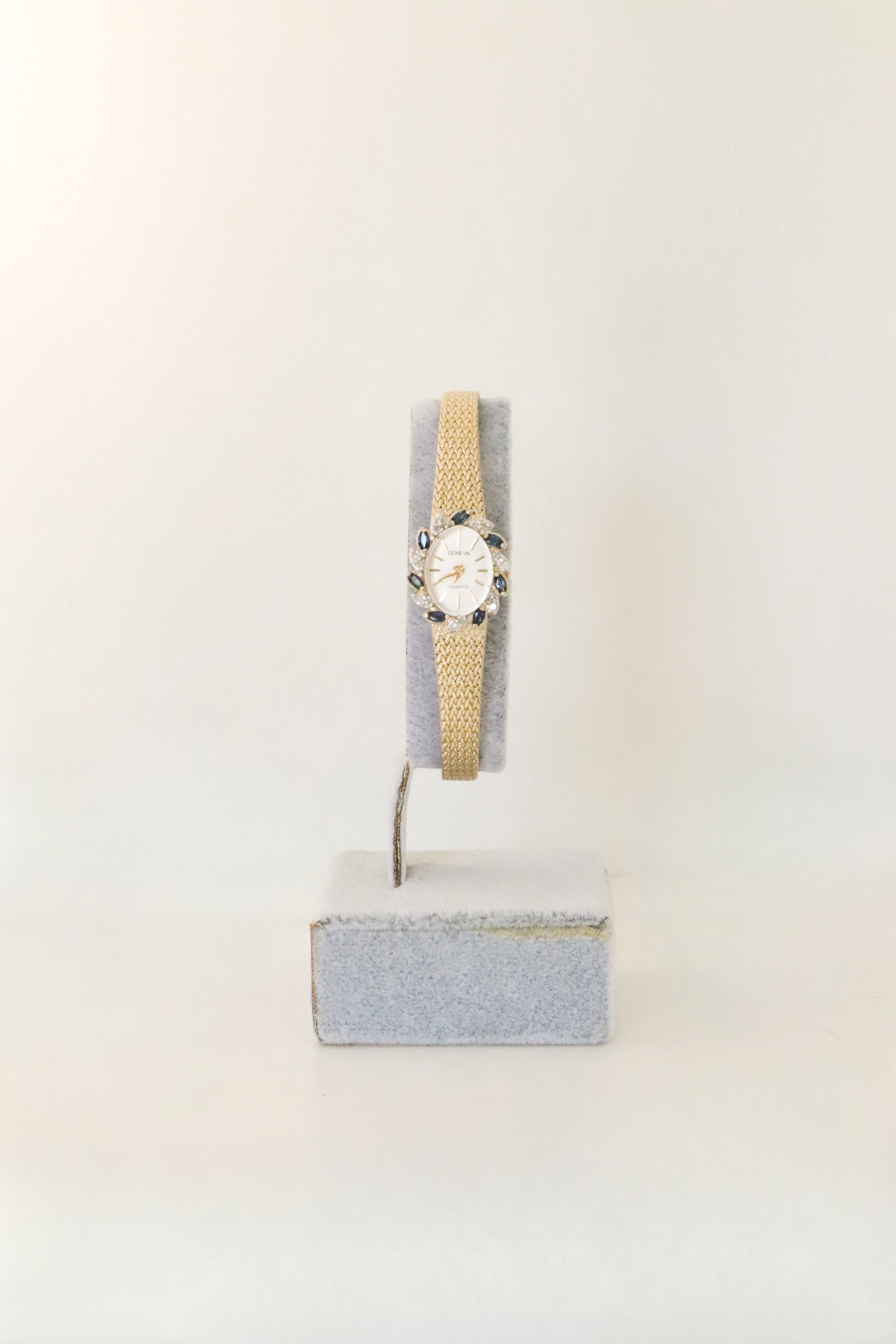 Geneva Pırlanta ve Safir Taşlı Vintage Saat