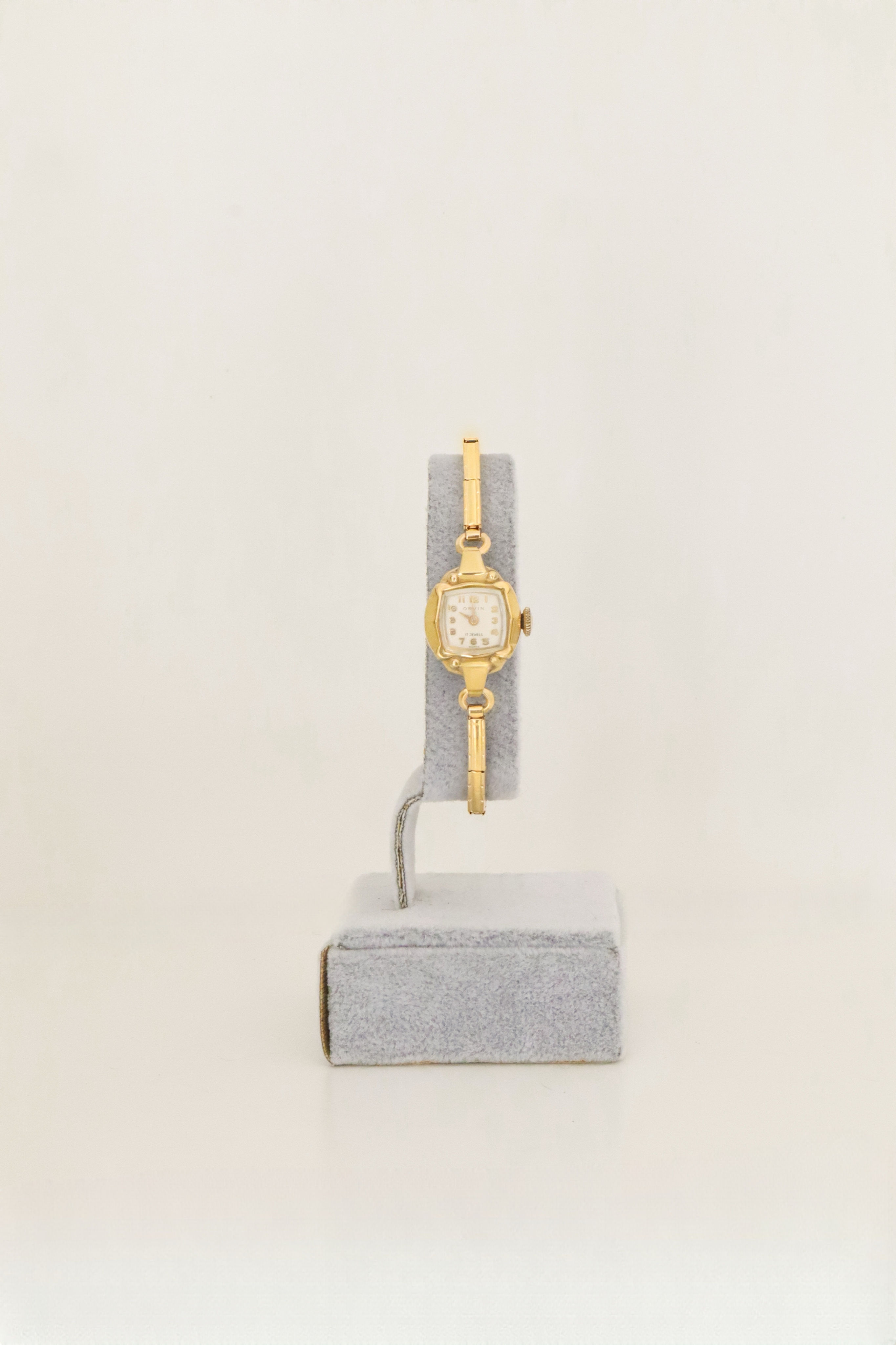 Orvin Elegant Case Form 1950’s Wind-Up Antique Watch