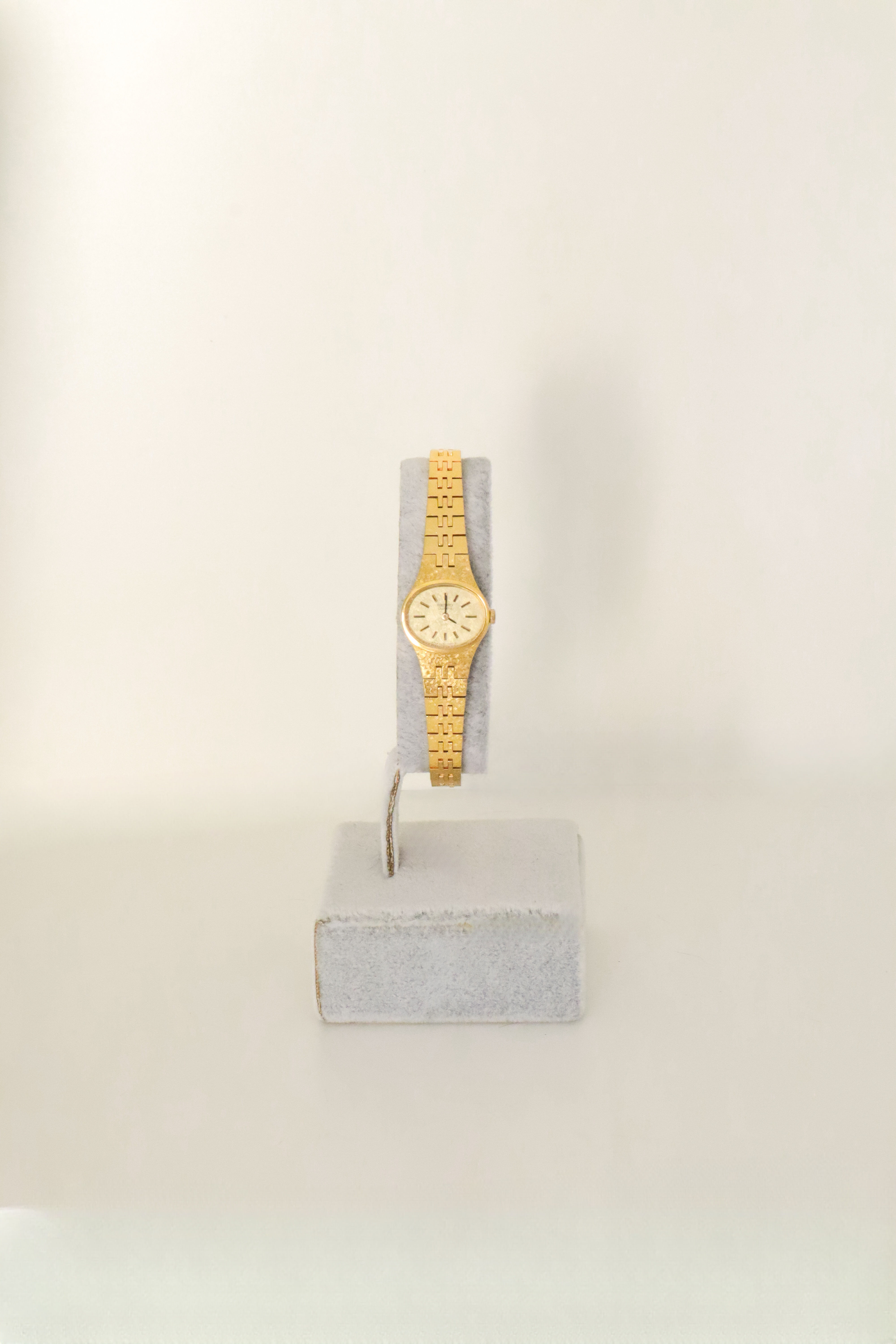 Seiko Gold Metal-Textured Case 1990’s Vintage Watch