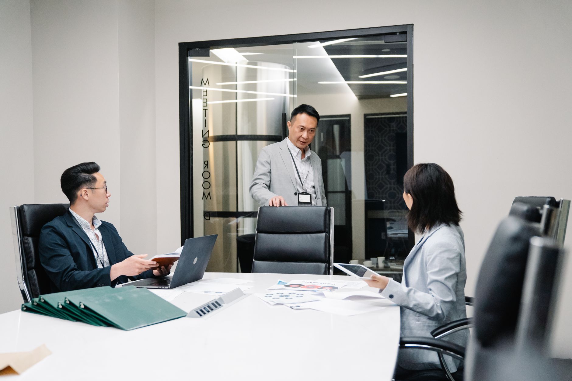 Corporate Photography: Your Brand's Strategic Visual Asset