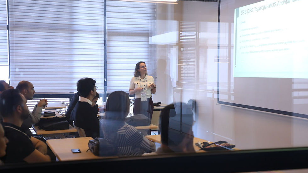 Público em apresentação corporativa: vídeo marketing para gerar leads em eventos.