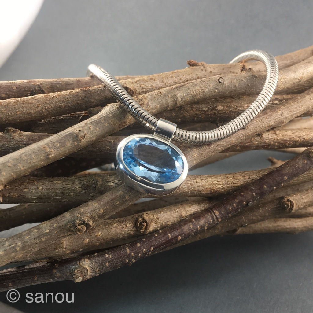 Silberkette mit Topasanhänger