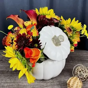 Autumn Pumpkin Centerpiece