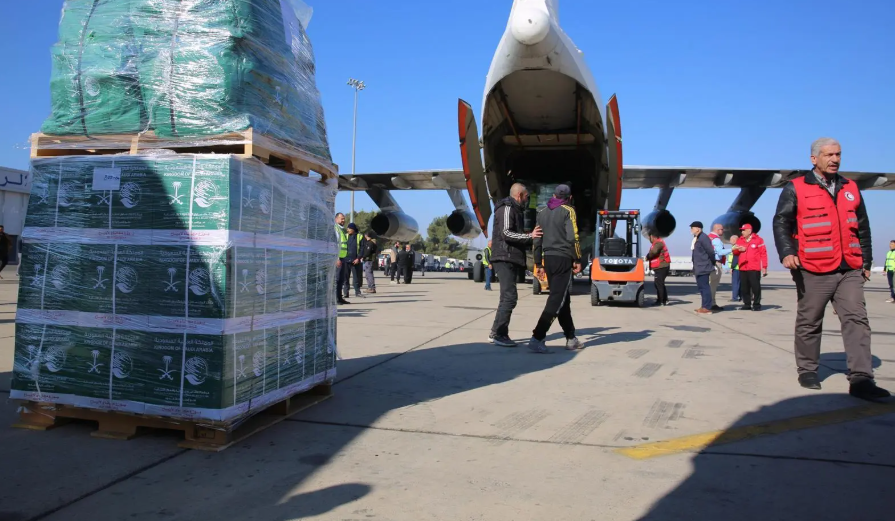 The King Salman Humanitarian Aid and Relief Center (KSrelief) sent its first relief plane to Damascus, Syria, carrying essential supplies including food, shelter, and medical materials.