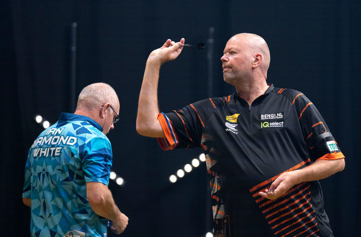 WHITEWASH FOR BARNEY AT INTERWETTEN GERMAN DARTS OPEN