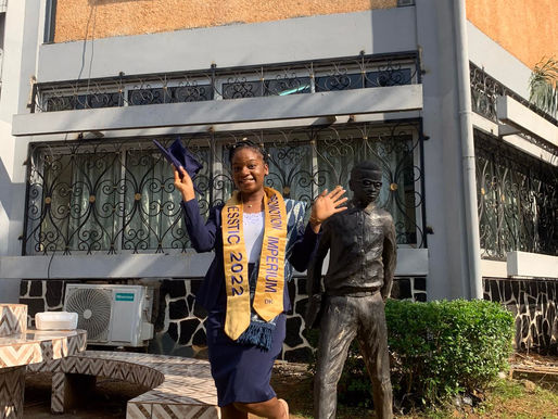 Diplomée de la plus grande école de formation en SIC dans l'afrique centrale