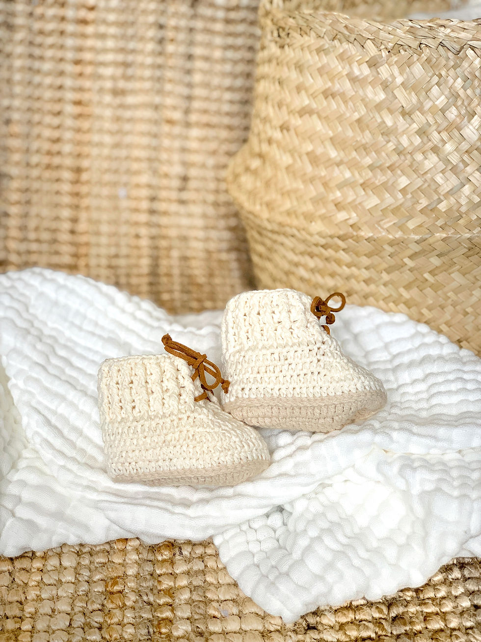 Thumbnail: Les chaussons de naissance
