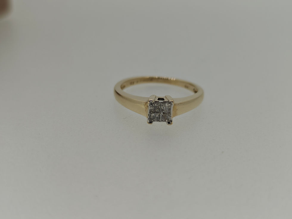 Thumbnail: Inel aur cu diamante naturale 