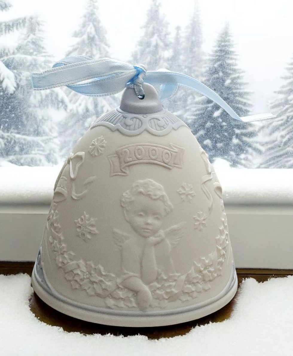 Miniatura: Lladro Christmas Bells-Porcelain Handmade in Spain. 1999 to 2003