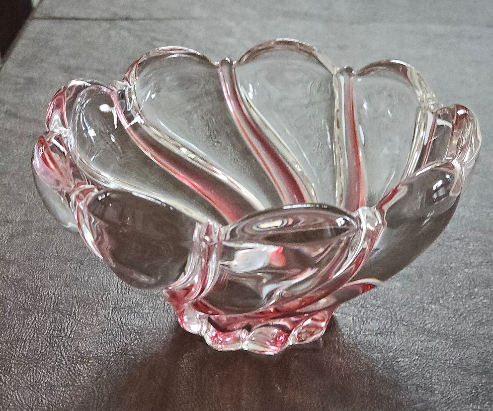 Miniatura: Vintage Mikasa "Rosella" Art Glass Scalloped Bowl - Red & Clear Crystal Swirl Pa