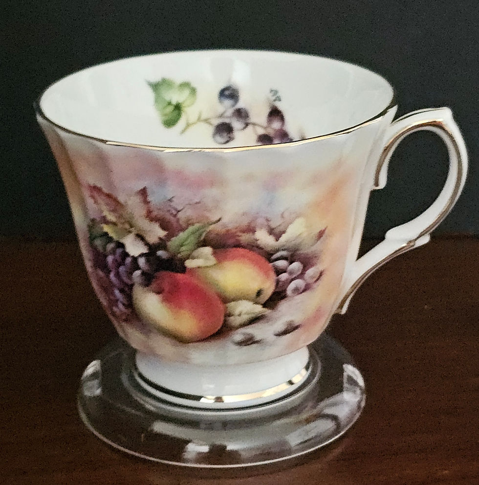 Miniatura: Vintage Dutchess Fruit Teacup and Saucer-Fine China