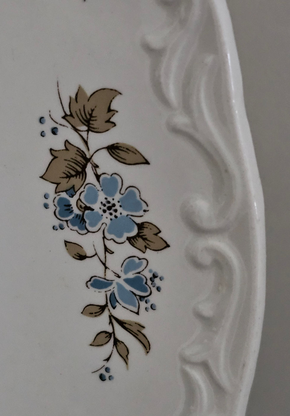 Miniaturbild: Staffordshire Ironstone -Made in England  "Blossom Time" Serving Platter