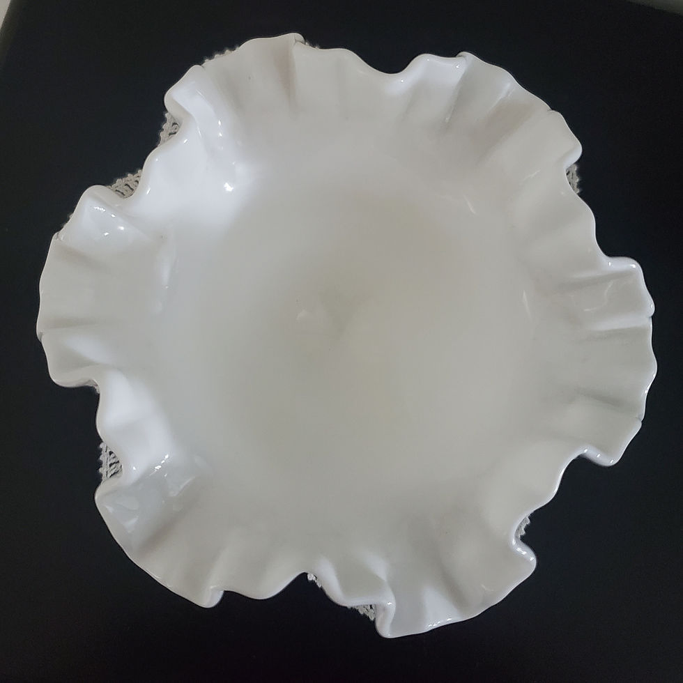 Miniaturbild: Vintage Fenton Hobnail Crimped Edge Compote Bowl