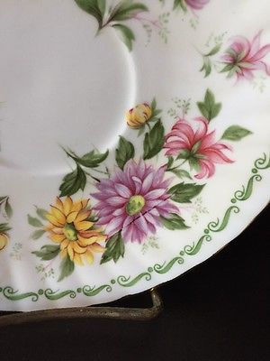 Miniatura: Queen Anne Teacup and Saucer "Aster Pink, Purple and Yellow"