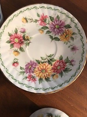 Miniatura: Queen Anne Teacup and Saucer "Aster Pink, Purple and Yellow"