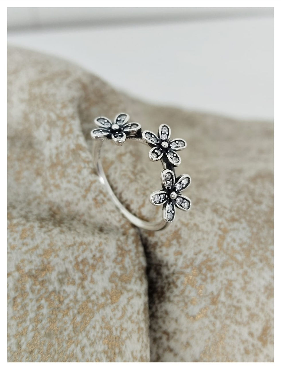 Anillo flores