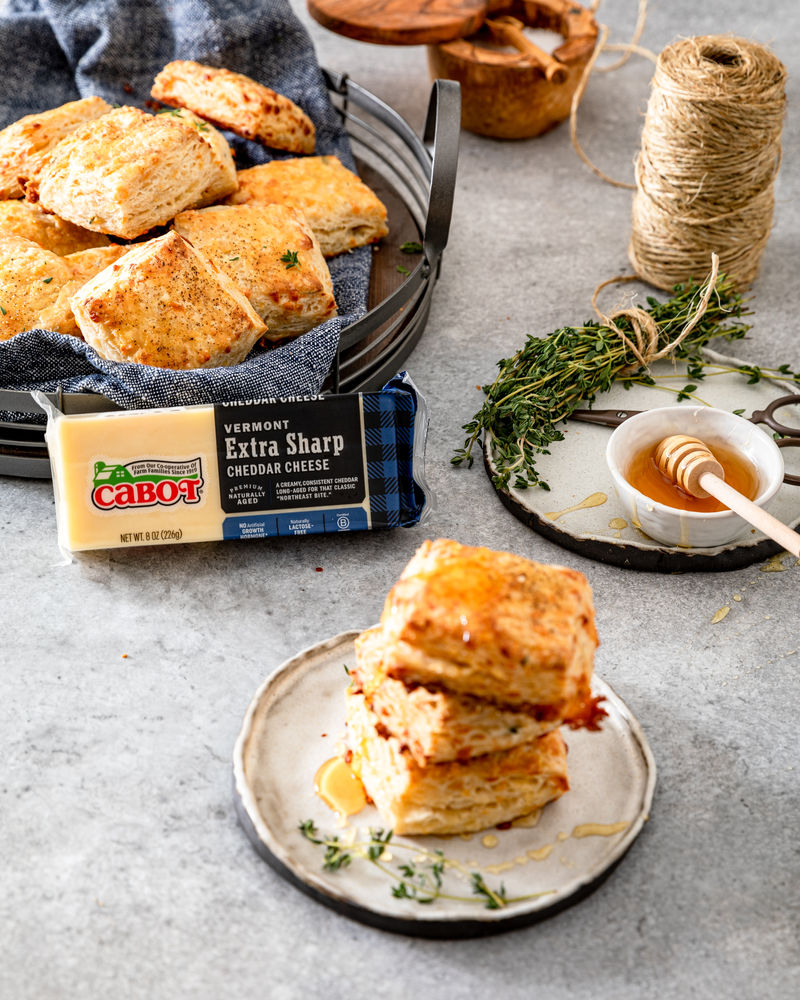 CHEDDAR THYME BISCUITS