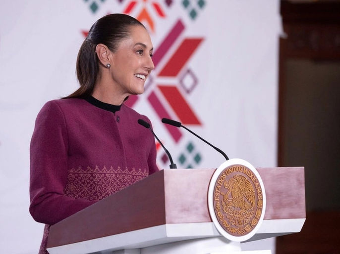 La presidenta Claudia Sheimbaun Pardo dijo “Es falso, no hay ninguna campaña contra ningún país del mundo, ni contra ningún gobierno del mundo”.  