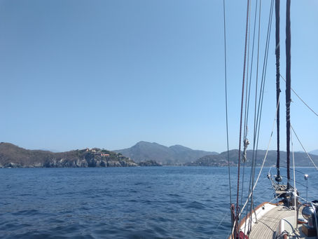 Zihuatanejo: Where the Pacific has no memory and the mountain side twinkles