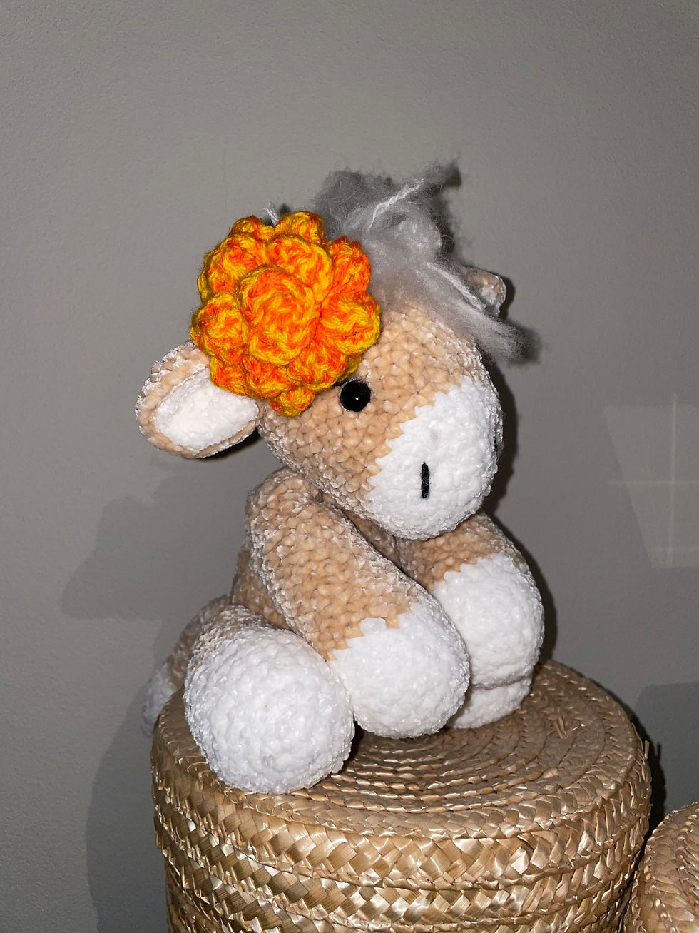 Thumbnail: Sitting Highland Cow