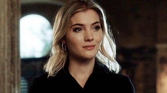 Augenblicklich_brach_wildes_Geschnatter_