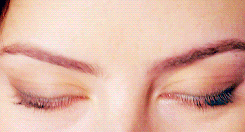 Juliet, eyeopening.gif