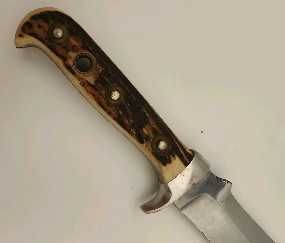 Miniatura: Coltello da caccia Puma 6377 del 1971 con impugnatura in cervo e fodero in pelle