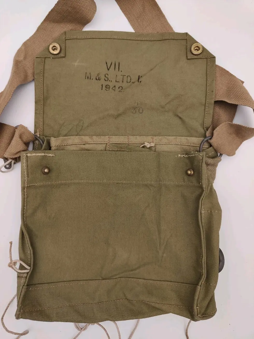Thumbnail: ORIGINAL WW2 BRITISH ARMY MKVII GAS MASK BAG SATCHEL 1942 - INDIANA JONES BAG