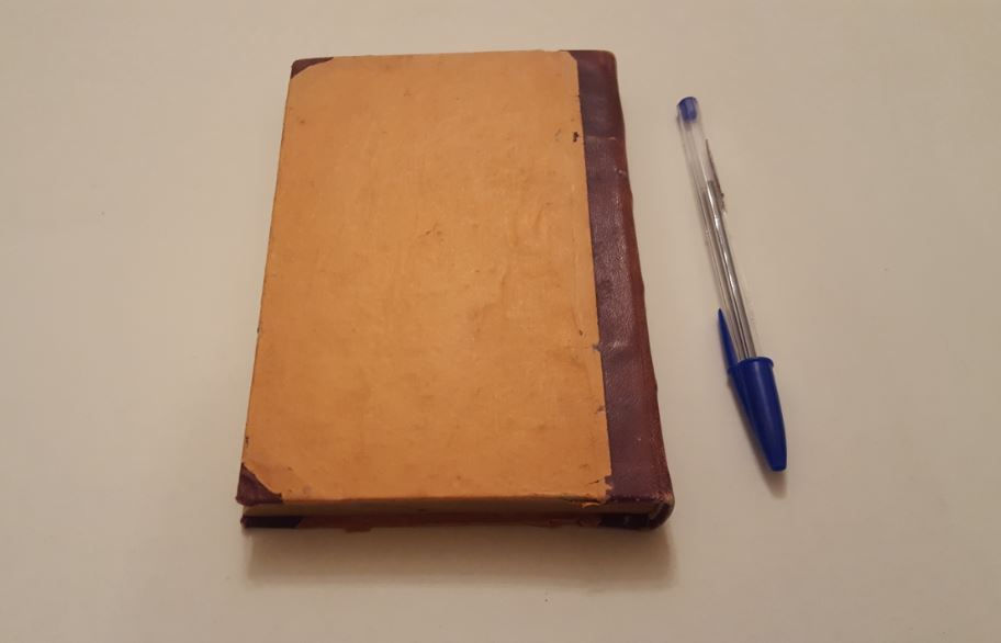 Thumbnail: Η ΚΥΡΙΑ ΜΕ ΤΑΣ ΚΑΜΕΛΙΑΣ - ΔΟΥΜΑ ΥΙΟΥ - ΩΚΥΠΟΥΣ ΣΥΛΛΕΚΤΙΚΑ ΒΙΒΛΙΑ