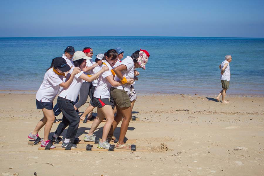 Thumbnail: Hua Hin beach Fizzy
