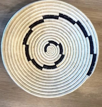 ec5c5c_b40cdcdb902e4de88fd38ffbc0774fcf~