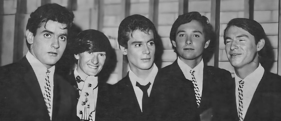 The Tamlas L-R Les Stackpool, Denis Tucker, Merv Benton, Ron Gilbee, Eddie Chappell