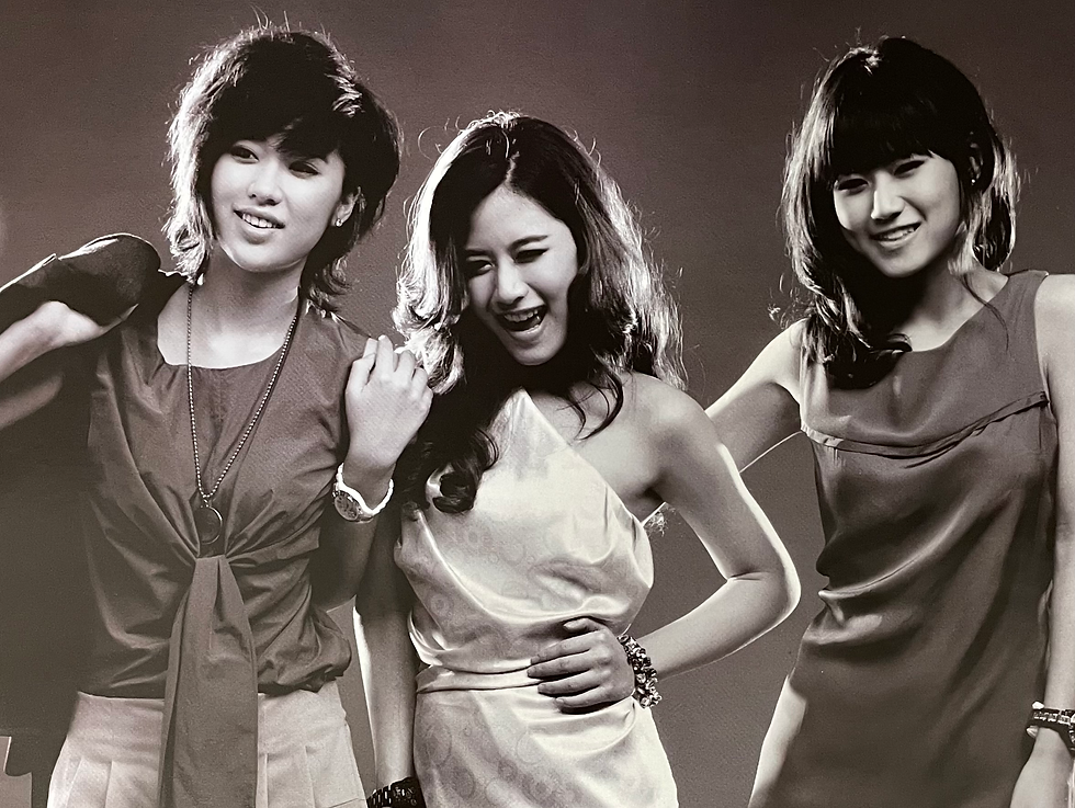 mag_2011_praew