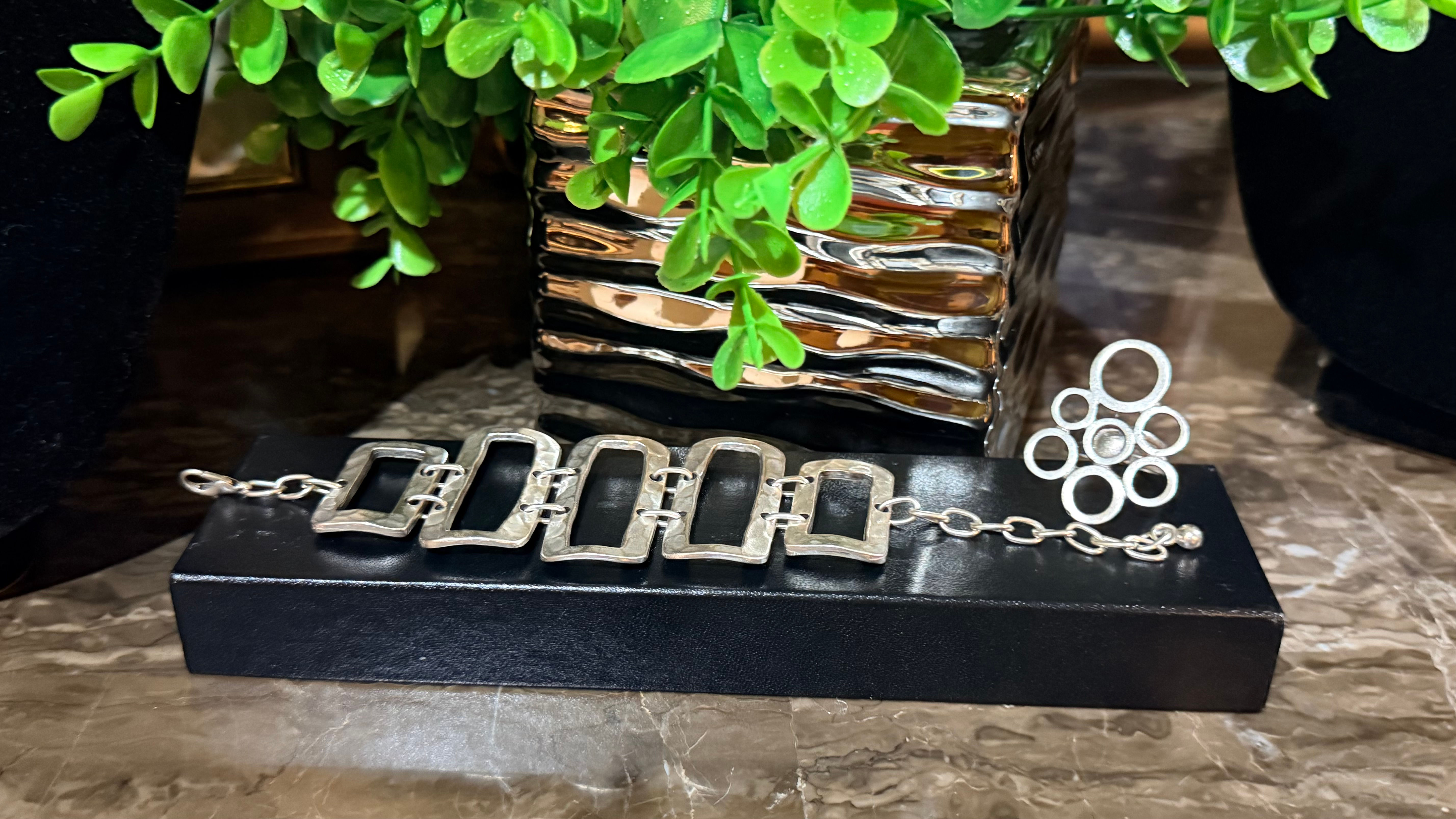 Silver Tone Ring and Bracelet Window