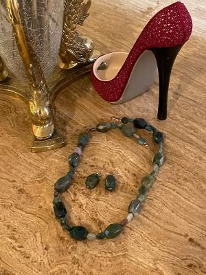 Handcrafted Emerald Green Stone Necklace Set